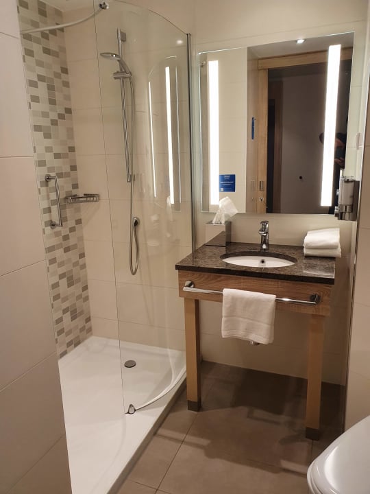 Zimmer Hampton By Hilton Frankfurt Airport