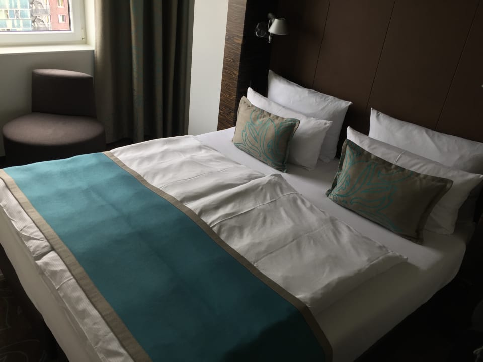 Außenansicht Motel One Hamburg-Alster