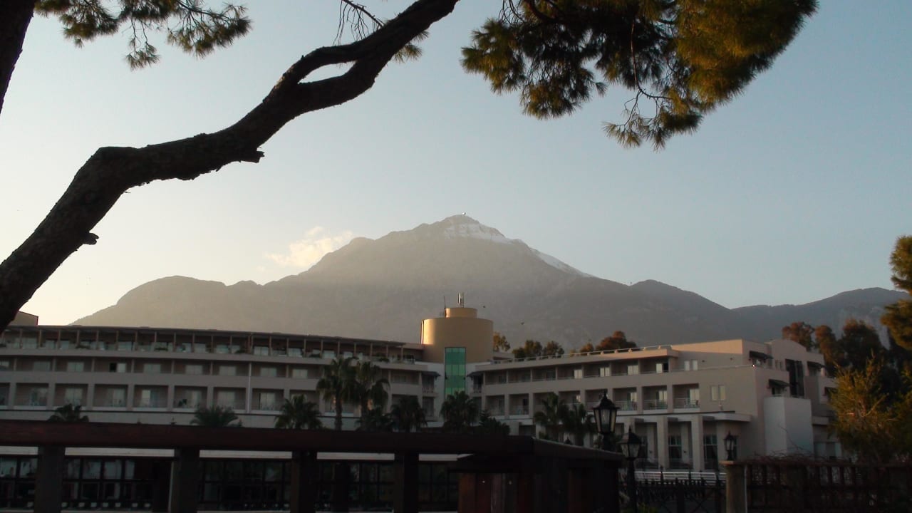 Die Bergstation kurz vor dem Sonnenuntergang Rixos Premium Tekirova