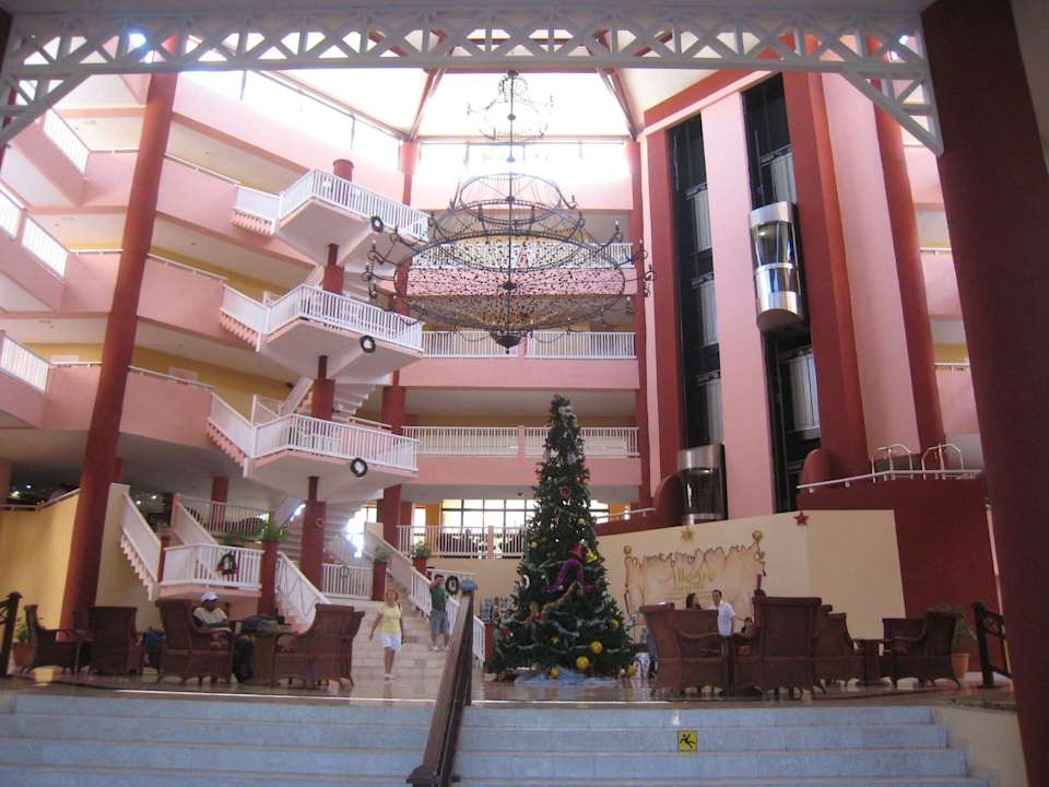 Центральный холл Sirenis Tropical Varadero