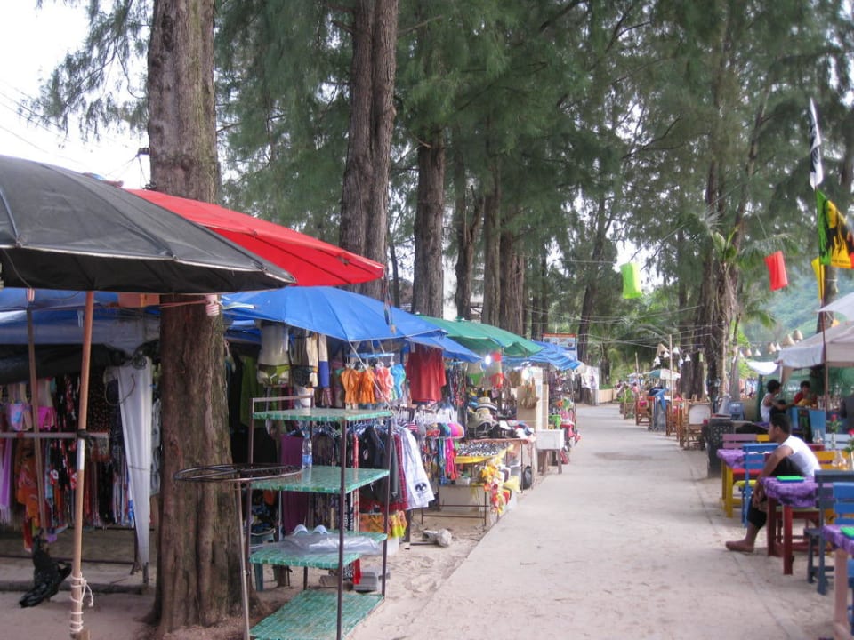 Strandpromenade Sunprime Kamala Beach