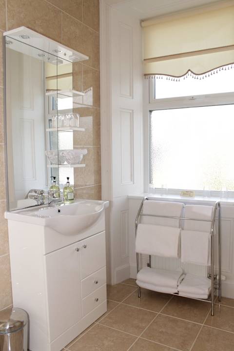 Bathroom Atholl Villa Guest House