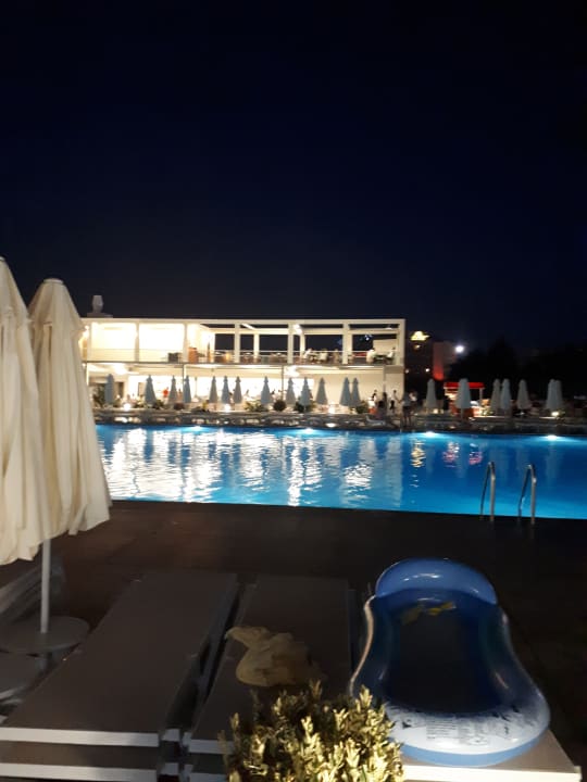 Pool Victory Be Mine Hotel