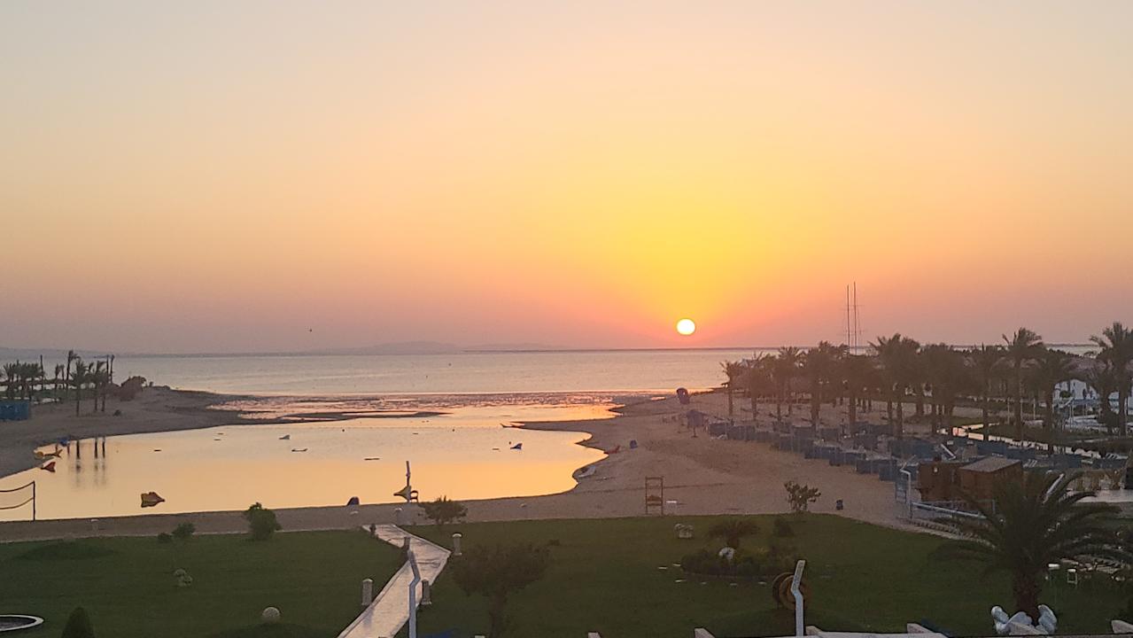 Ausblick Gravity Hotel & Aquapark Sahl Hasheesh