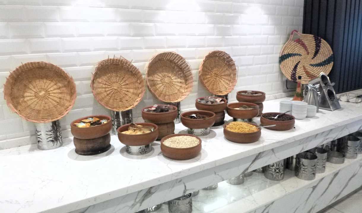 Gastro Novel Centre Point Hotel