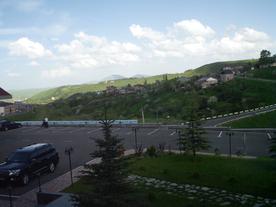Ausblick vom Zimmer Hotel Marriott Tsaghkadzor
