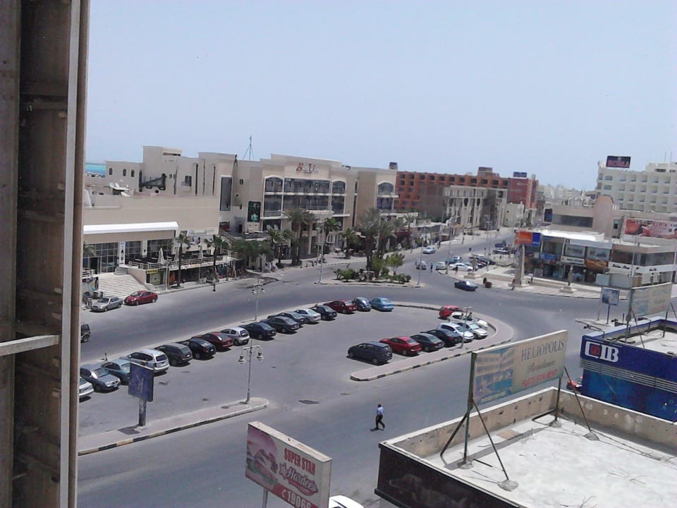 Blick vom Cleopatra-Bazar auf das Hotel Bella Vista Resort Hurghada