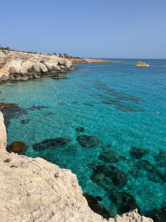 Strand Hotel Grecian Sands