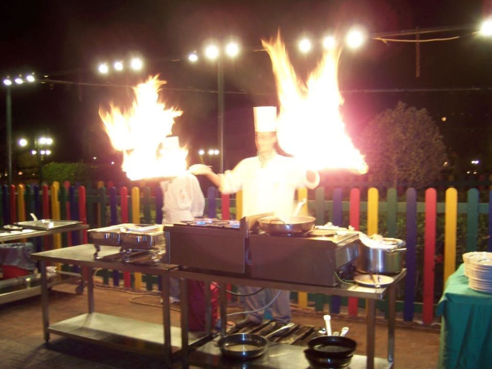 Showkochen Sentido Akassia Beach