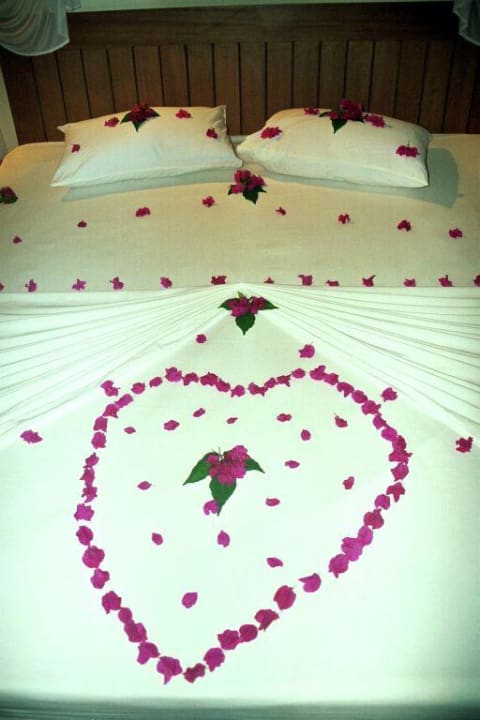 Bett NH Collection Maldives Reethi Resort