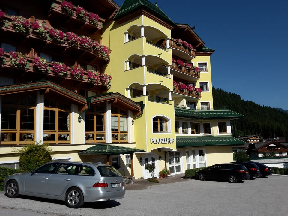 Außenansicht Platzlhof - Mein Hotel im Zillertal