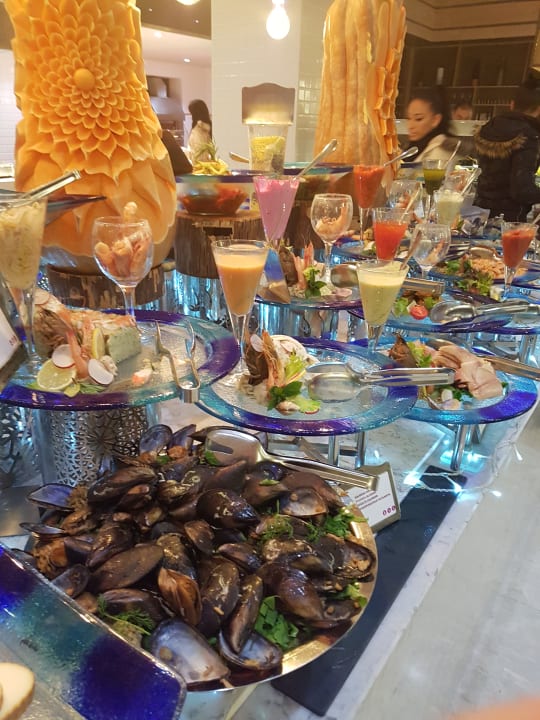 Gastro Acanthus Cennet Barut Collection