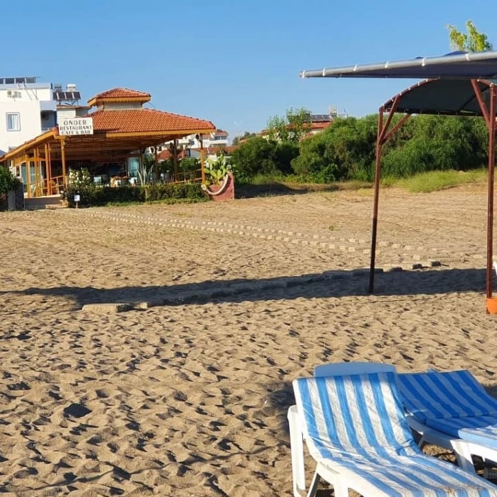 Strand Önder Yildiz Hotel