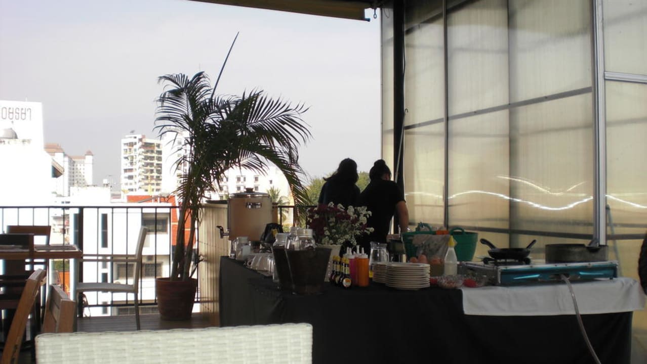 Frühstücksterrasse Hotel The Small Chiang Mai