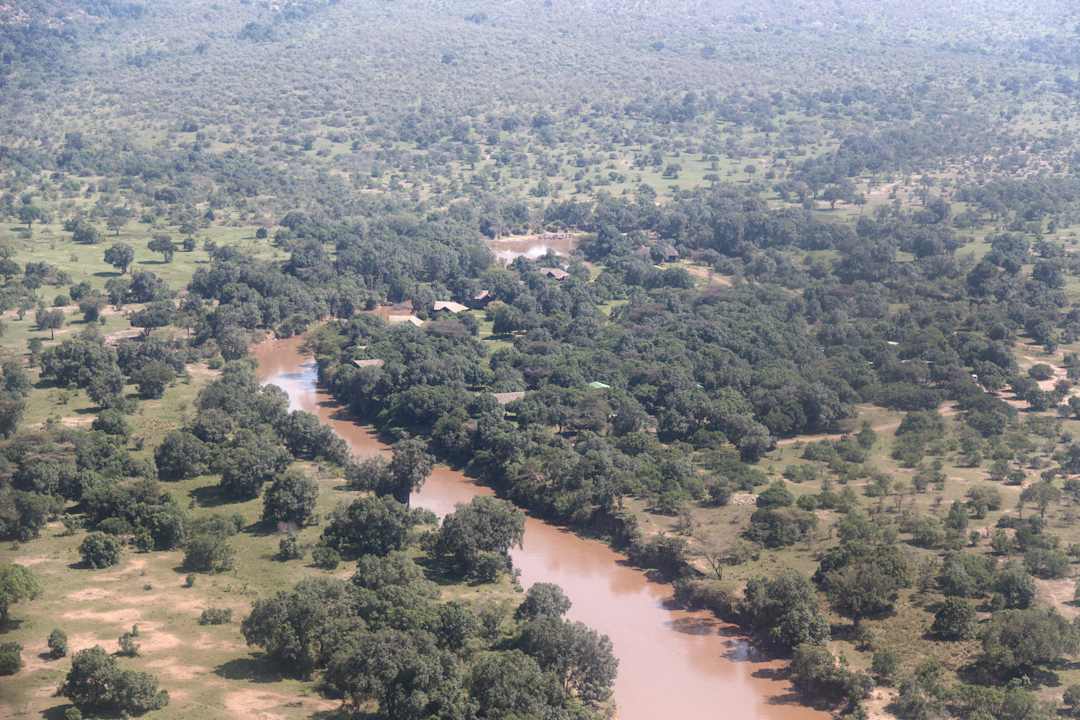Die Anlage vom Flugzeug aus Royal Mara Safari Lodge