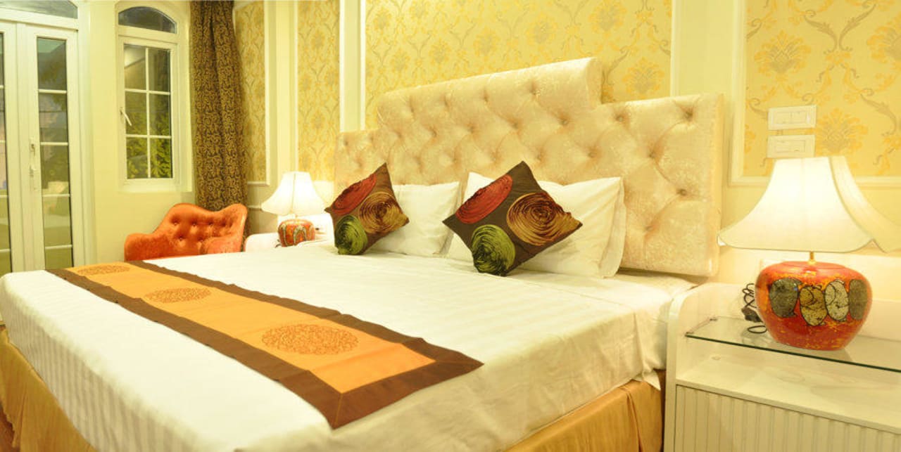 Superior Double Hotel Golden River Hanoi