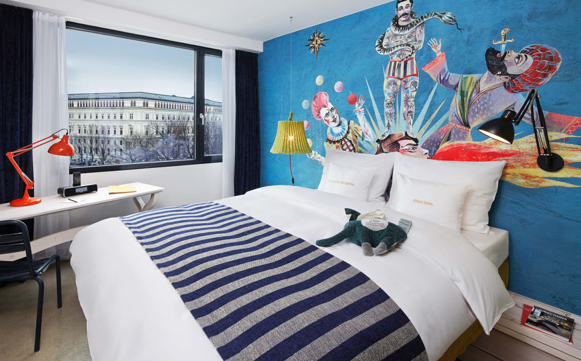 Zimmer 25hours Hotel Wien beim MuseumsQuartier