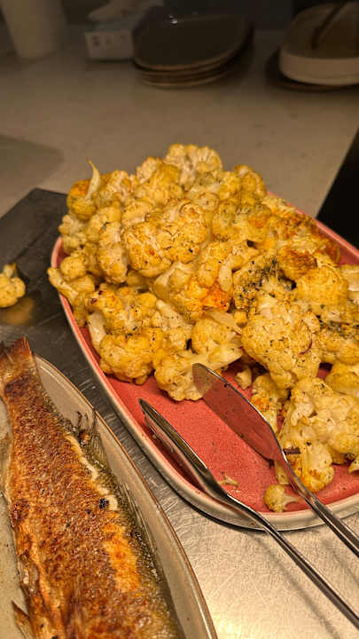 Gastro Acanthus Cennet Barut Collection