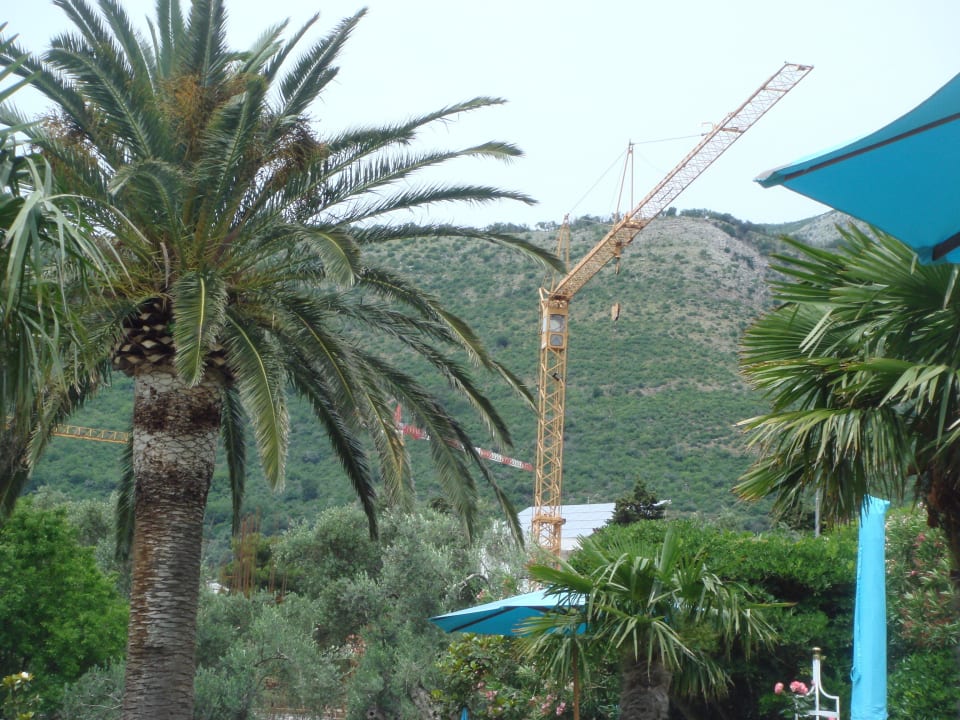 Blick auf Baustelle Hotel Riviera/Rivijera