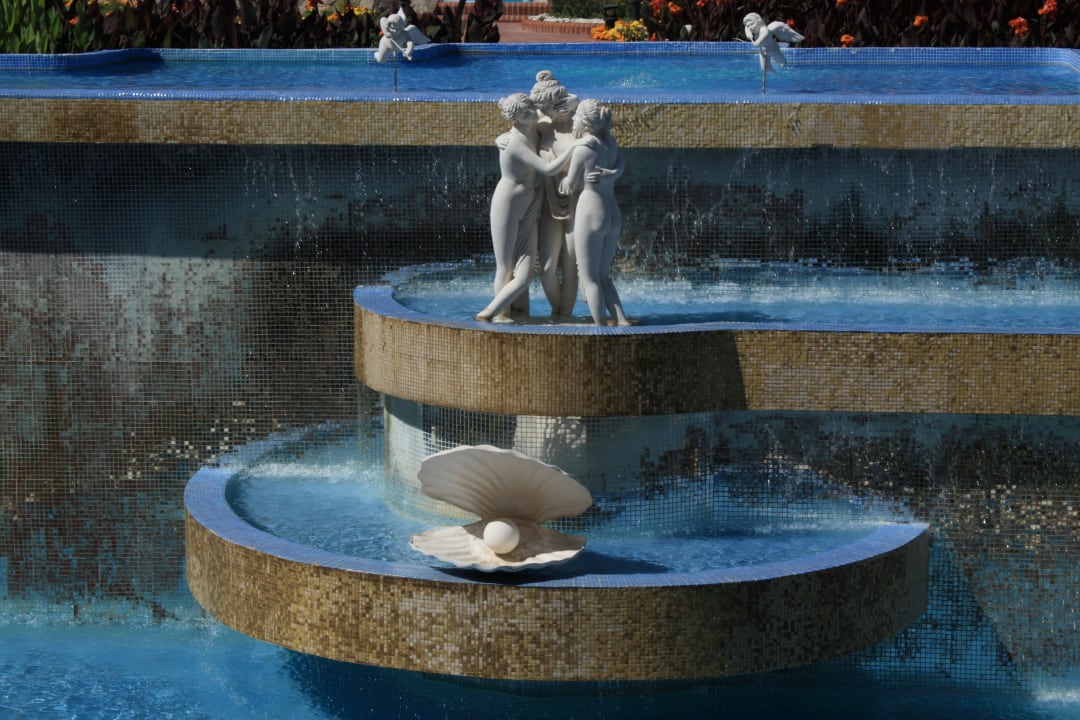 Brunnen am Ruhepool Sunrise Queen Luxury Hotel