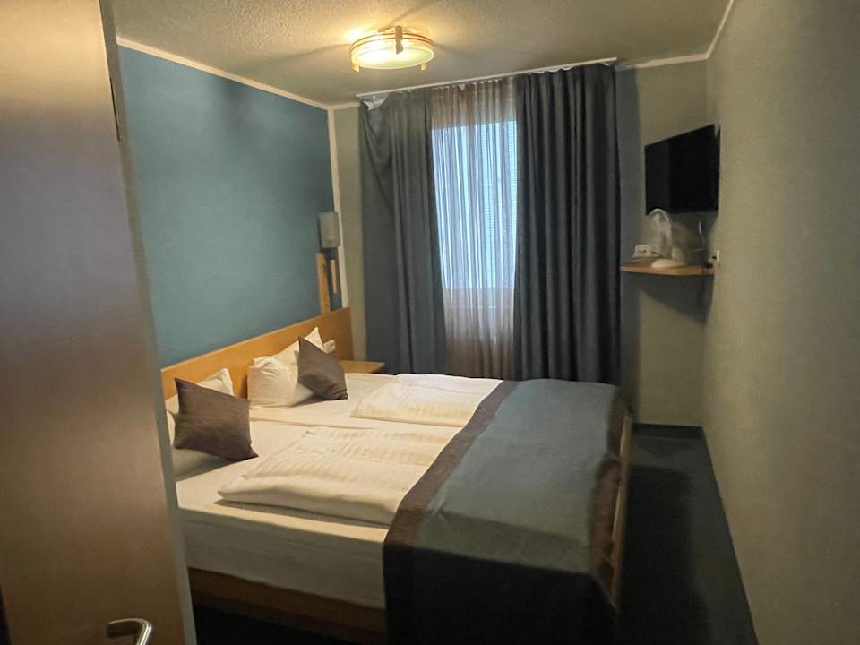 Zimmer Trip Inn Hotel Conti