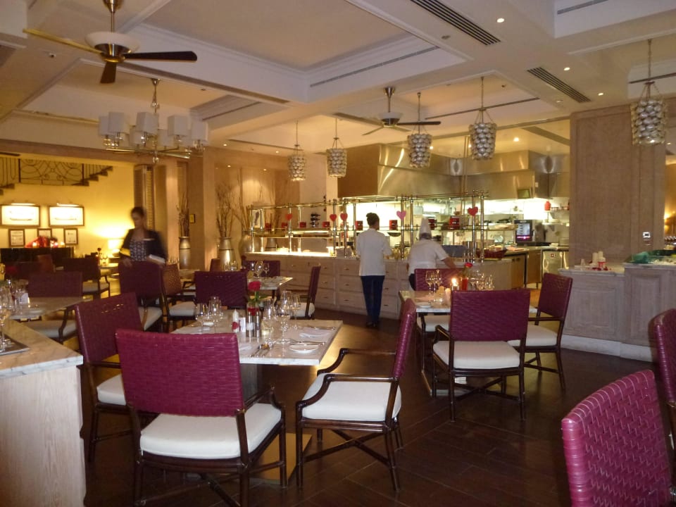 Safi Ajman Saray, a Luxury Collection Resort