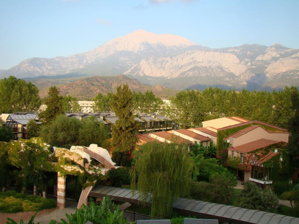 Вид с балкона Limak Limra Hotel & Resort