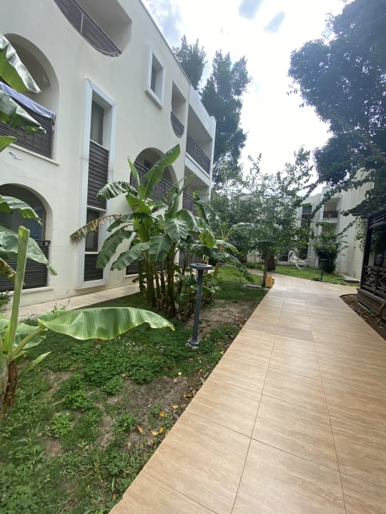 Garten Latanya Park Resort