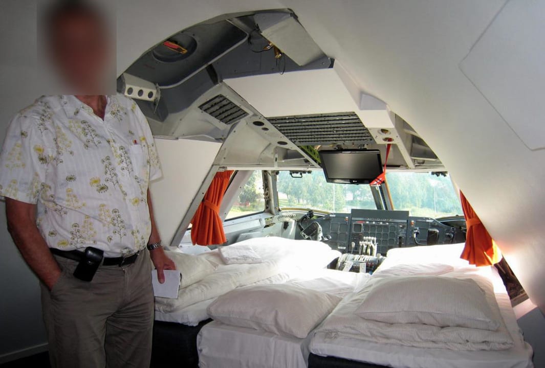 Cockpit suite Hostel Jumbo Stay