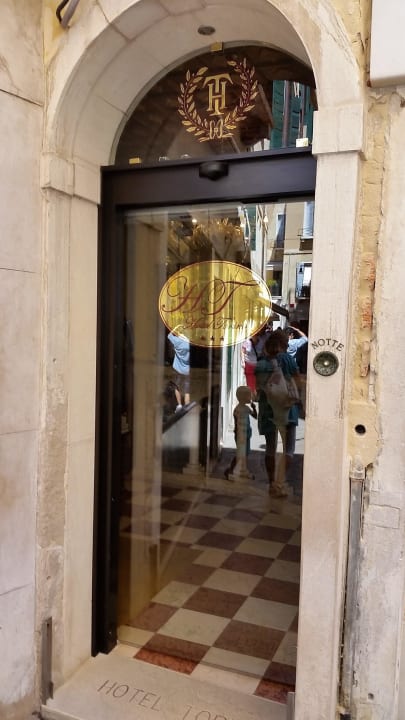 Hotel Eingang Hotel Torino