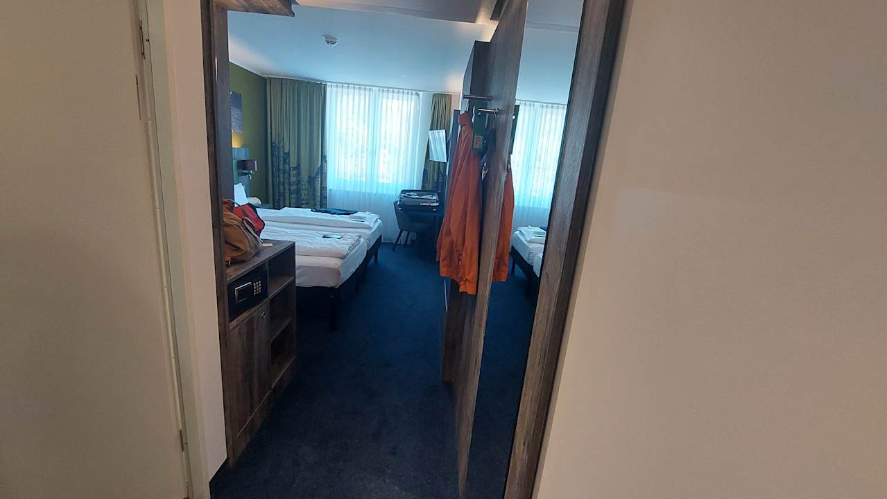 Zimmer ibis Styles Tubingen