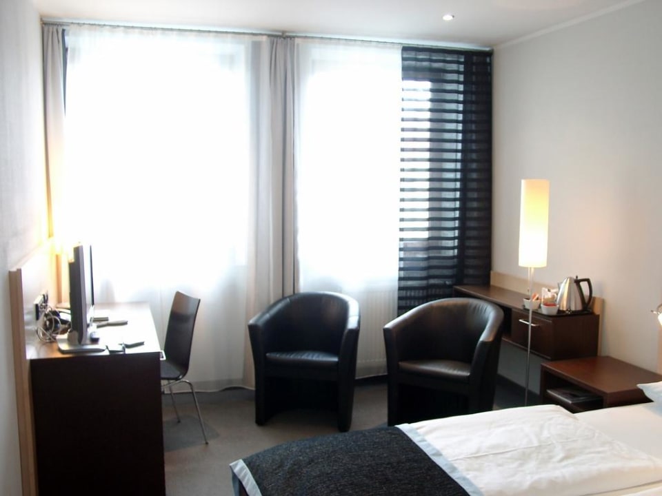 Einrichtung Doppelzimmer Schiller 5 Hotel