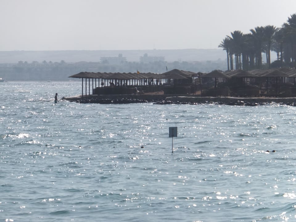 Blick vom Steg nach Makadi  Makadi Palace