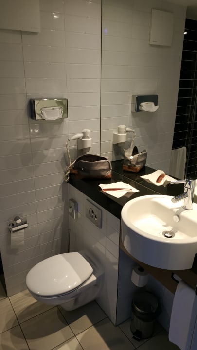 Zimmer Holiday Inn Express Friedrichshafen