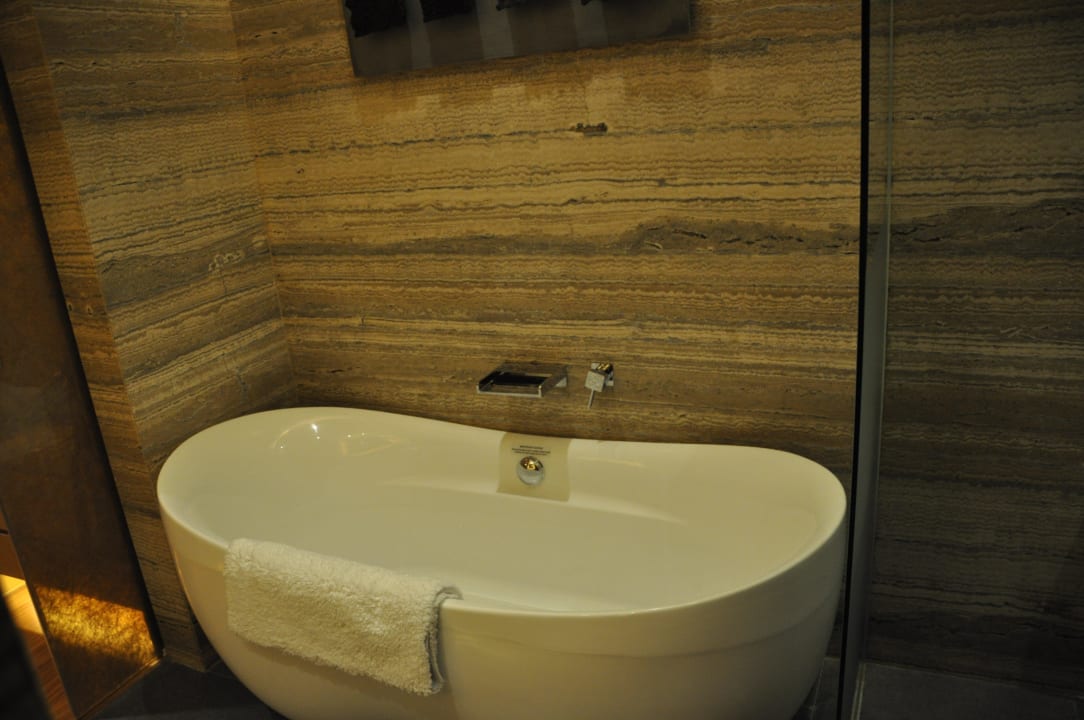 Bad Oasia Resort Sentosa