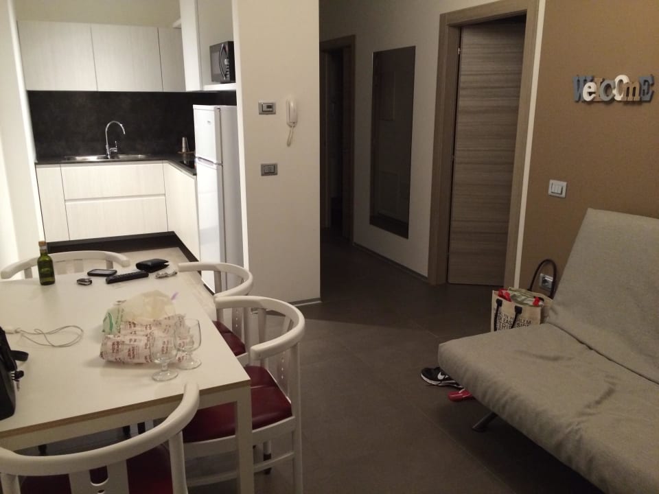 Wohnzimmer mit Küche Residence Centro Vela