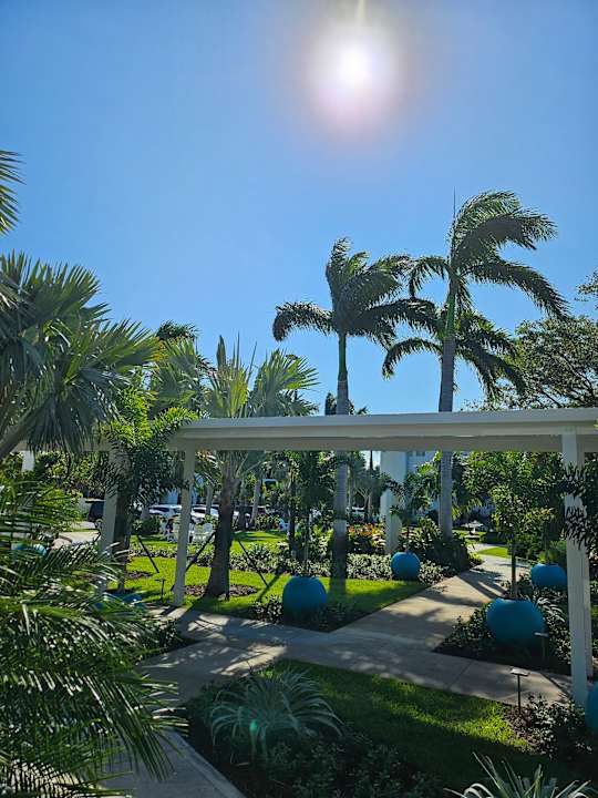 Gartenanlage Faro Blanco Resort & Yacht Club