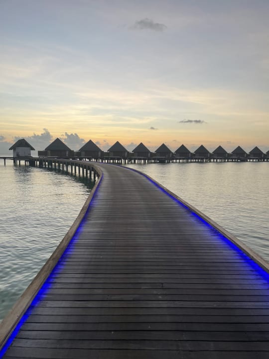 Außenansicht Mercure Maldives Kooddoo Resort