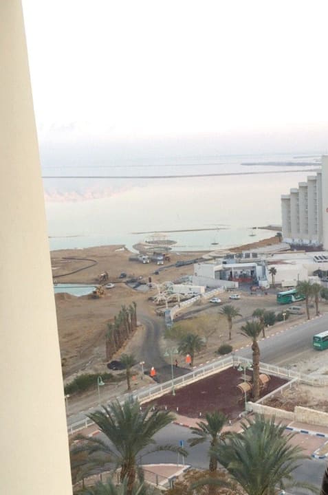 No beach!!! Leonardo plaza Dead Sea