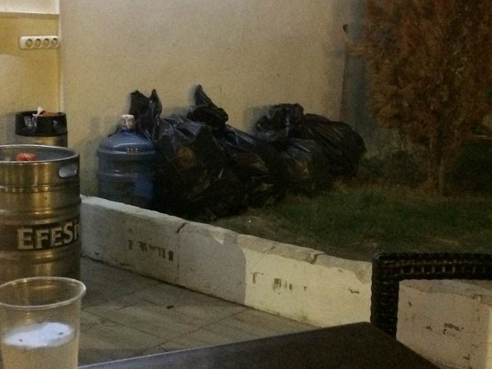 So sieht´s hinter der Poolbar aus My Aegean Star Hotel