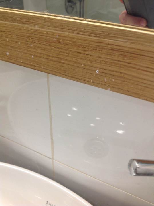 Zahnpaste vom Vorgänger Hotel Oasis Dead Sea