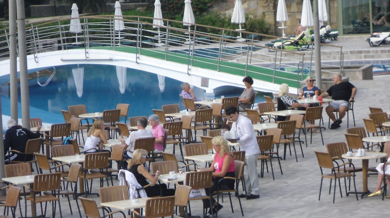 Pool bar Arum Barut Collection