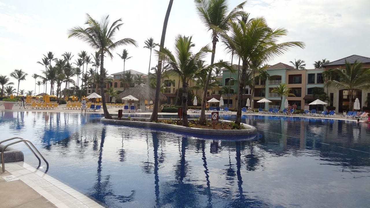 Pool Ocean Blue & Sand