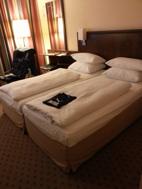 Gemütliche Betten NH Köln Altstadt