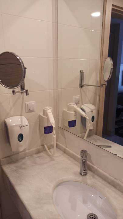 Zimmer Can Garden Resort