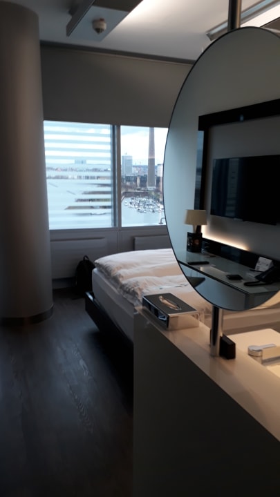 Zimmer INNSiDE by Meliá Düsseldorf Hafen