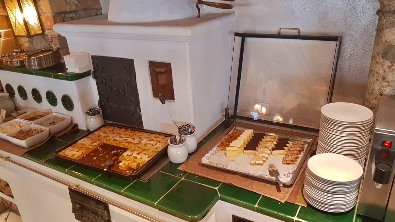 Kuchen Alpenresort Schwarz