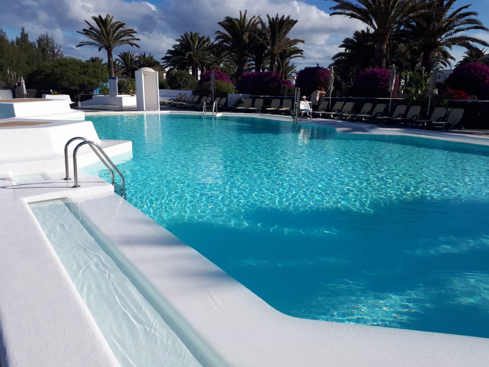 Pool Relaxia Olivina