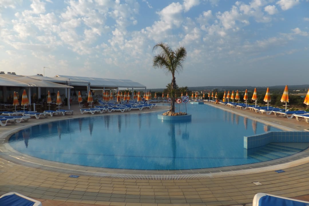 Pool Asterias Beach