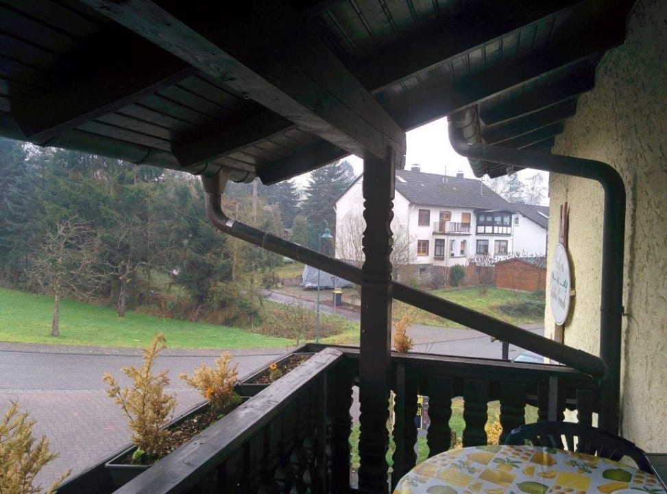 Balkon Landhaus im kühlen Grunde